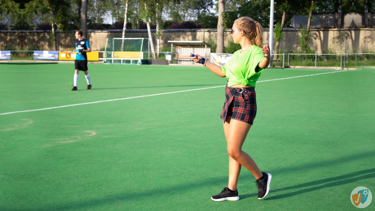 ZOMERCOMPETITIE scheidsrechter